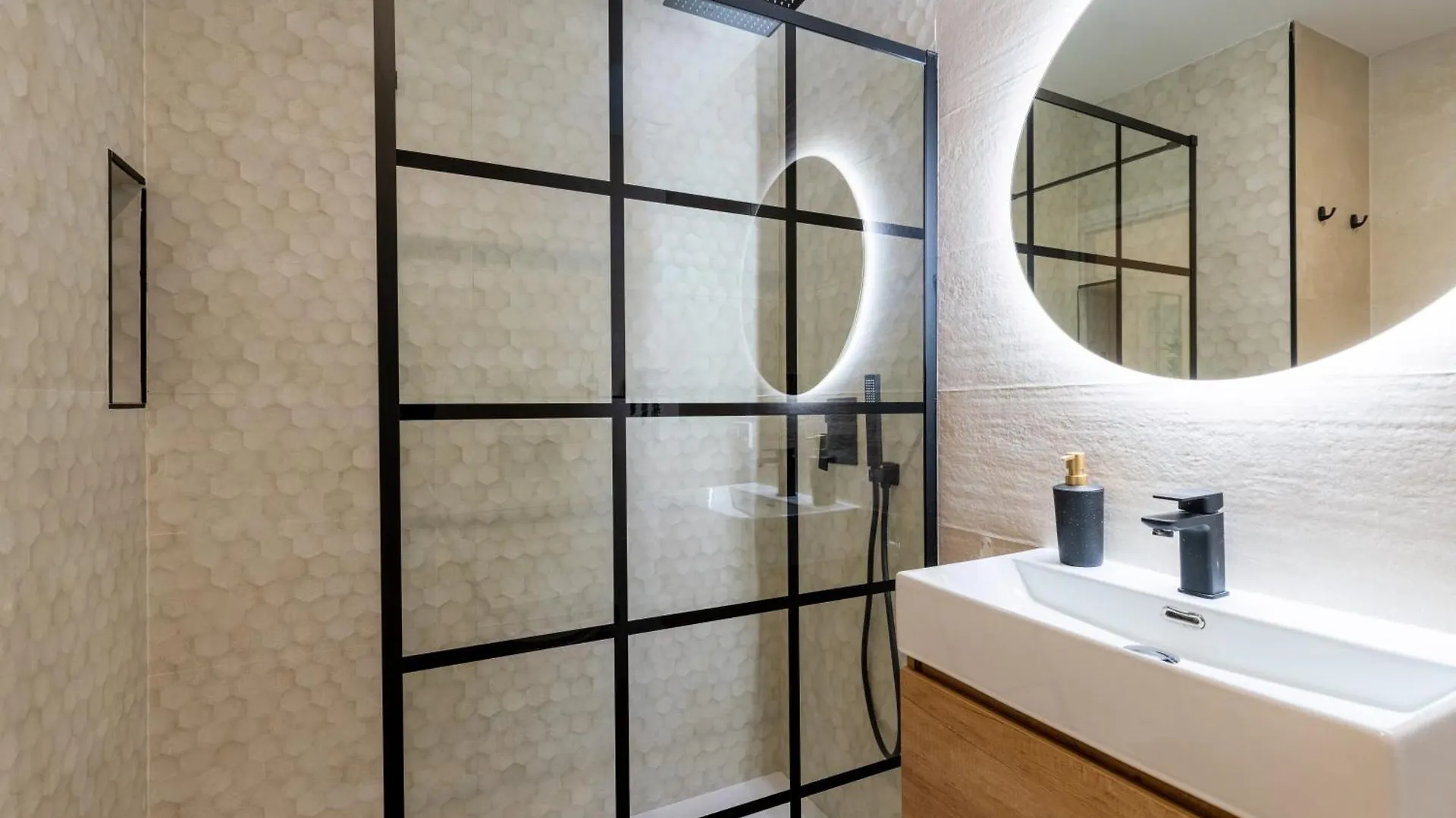 Apartamento Boutique A Estrenar Seville Apartment
